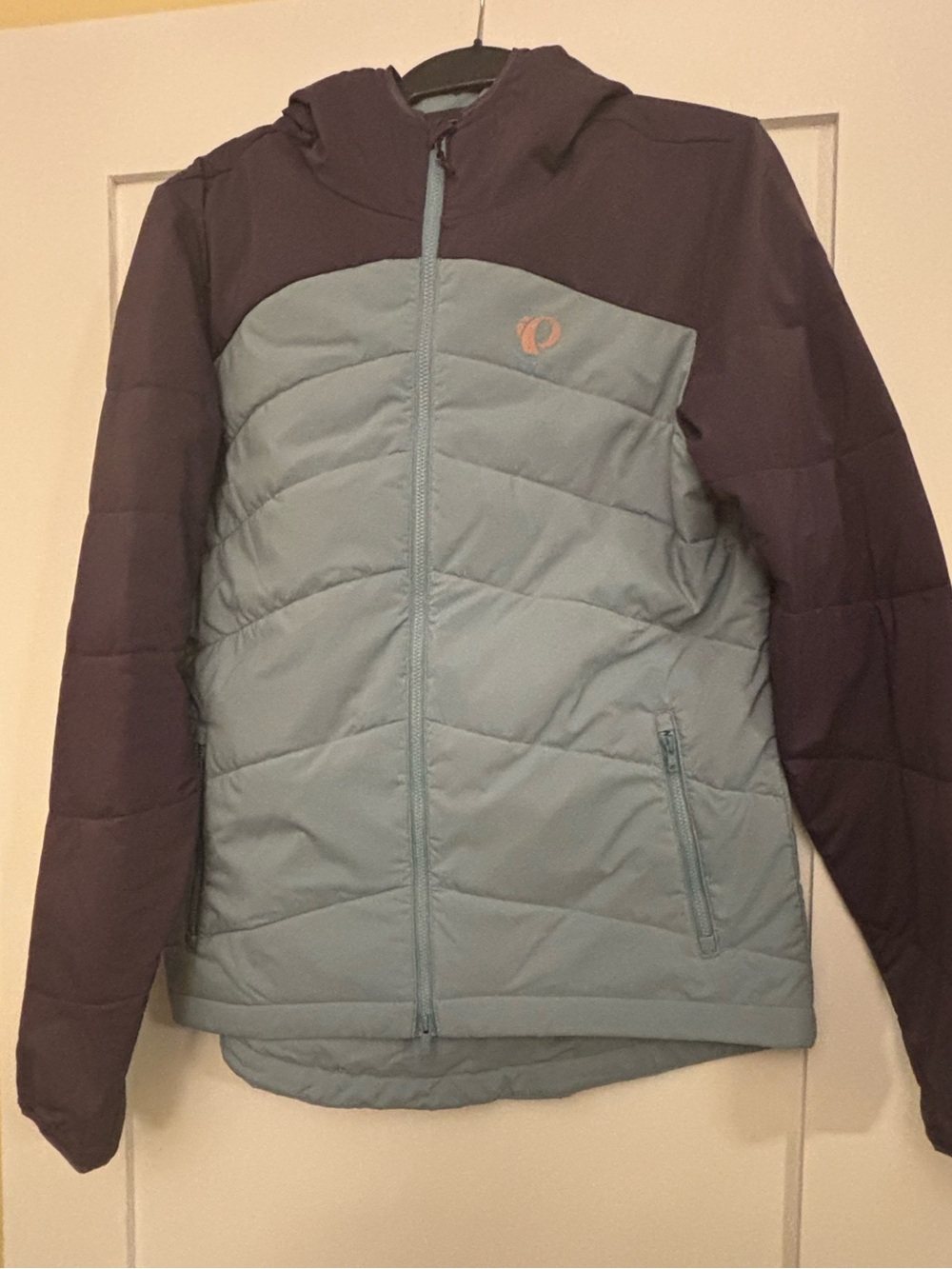NWOT Full Zip Pearl Izumi Two-Tone Blue and Purple Quilted Hooded Jacket